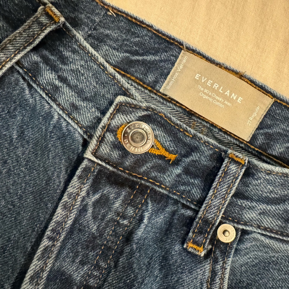 Everlane size 27 90s cheeky Jean. Color: Atlantic. Other details in photos!
